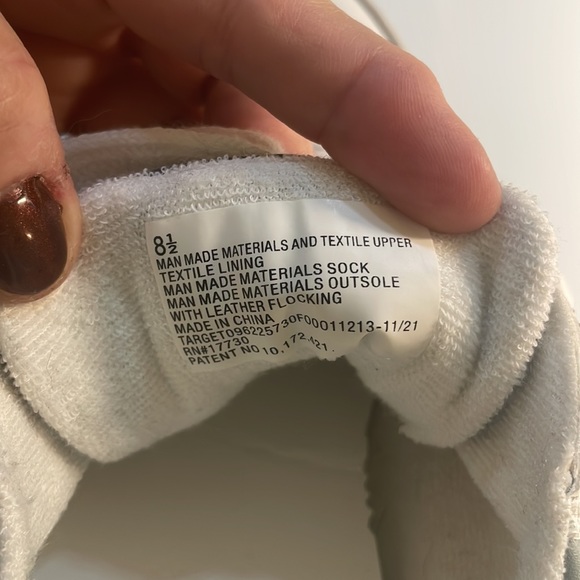 Universal Thread Flora Sneakers - New without box. - Picture 6 of 6